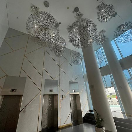 Large Size One Bedroom Apartment With Sea View Abu Dhabi Ngoại thất bức ảnh