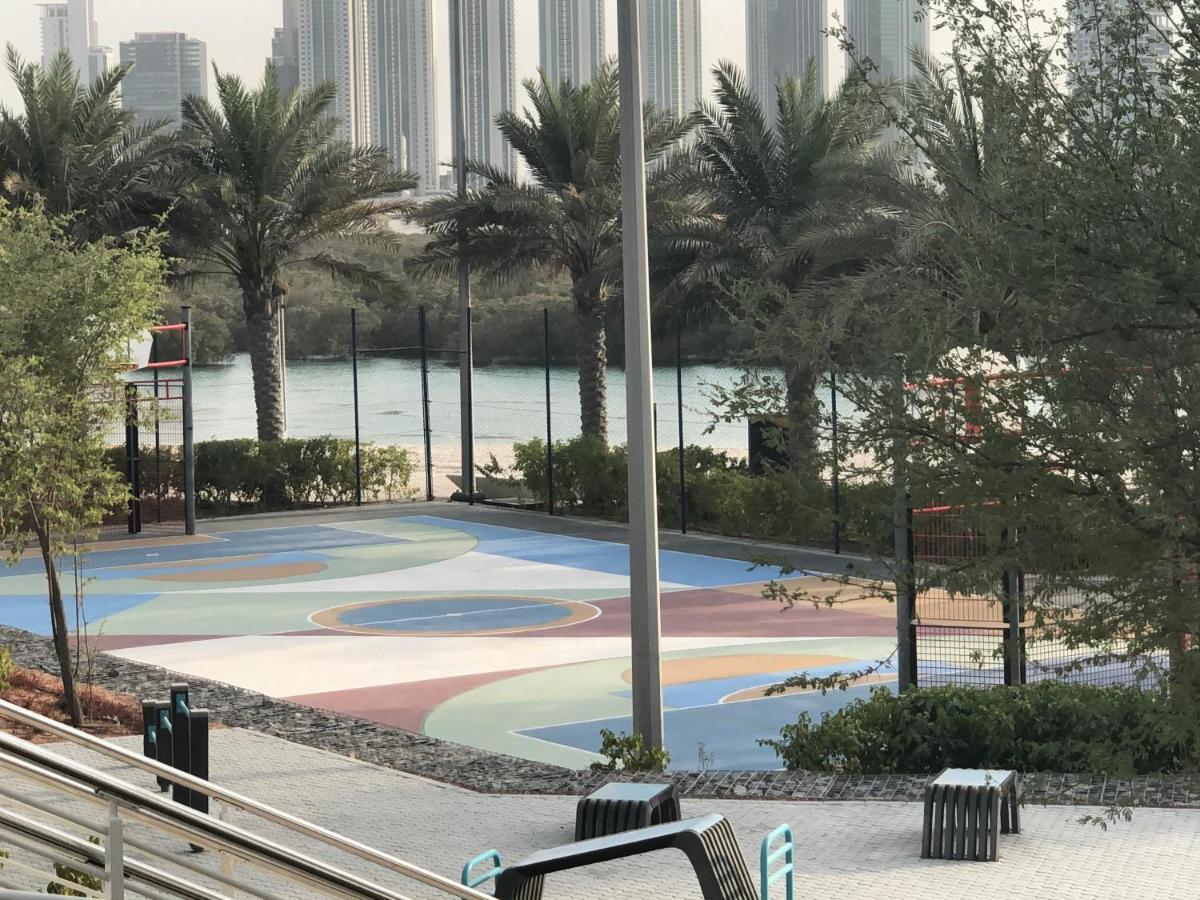 Large Size One Bedroom Apartment With Sea View Abu Dhabi Ngoại thất bức ảnh