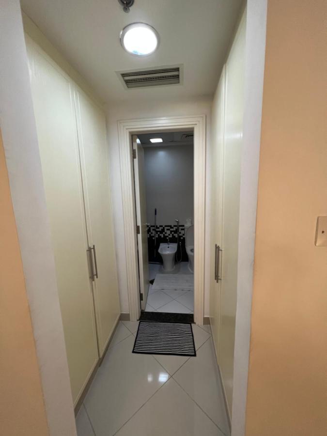 Large Size One Bedroom Apartment With Sea View Abu Dhabi Ngoại thất bức ảnh