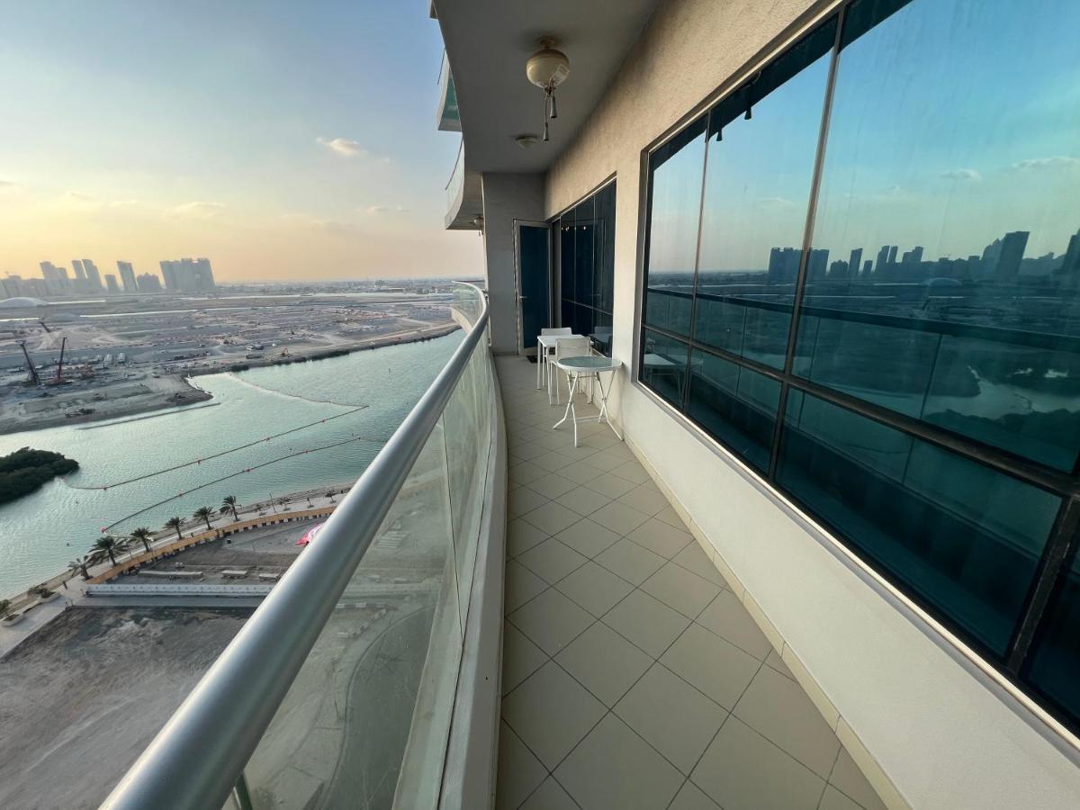 Large Size One Bedroom Apartment With Sea View Abu Dhabi Ngoại thất bức ảnh